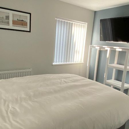 Brownlows Inn Rooms Formerly Riley'S Rooms Liverpool Extérieur photo
