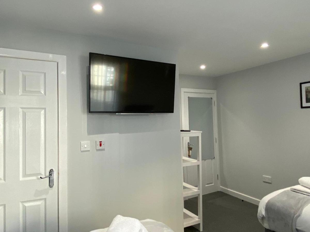 Brownlows Inn Rooms Formerly Riley'S Rooms Liverpool Extérieur photo